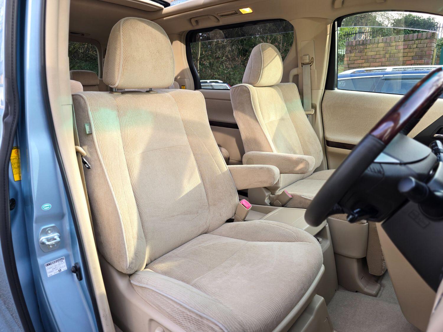 Used Toyota Vellfire 2012 for sale - 77189394: Photo 9