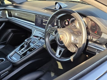 Used Porsche Panamera 2020 for sale - 78070534: Photo
