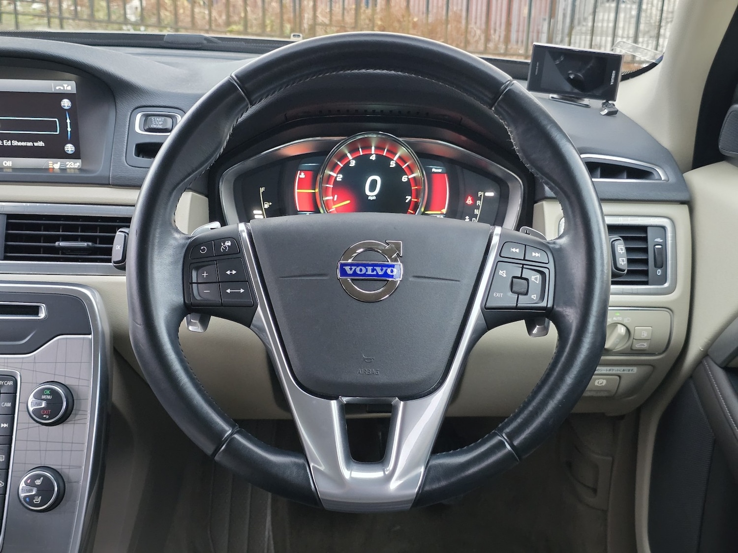 Used Volvo XC70 2013 for sale - 77750058: Photo 13