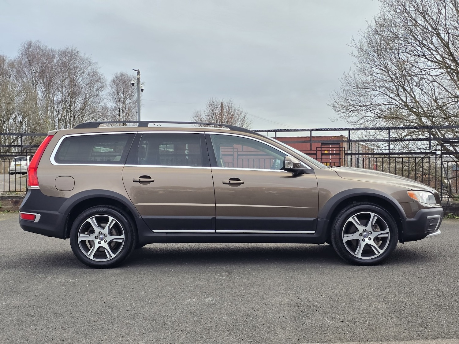 Used Volvo XC70 2013 for sale - 77750058: Photo 28