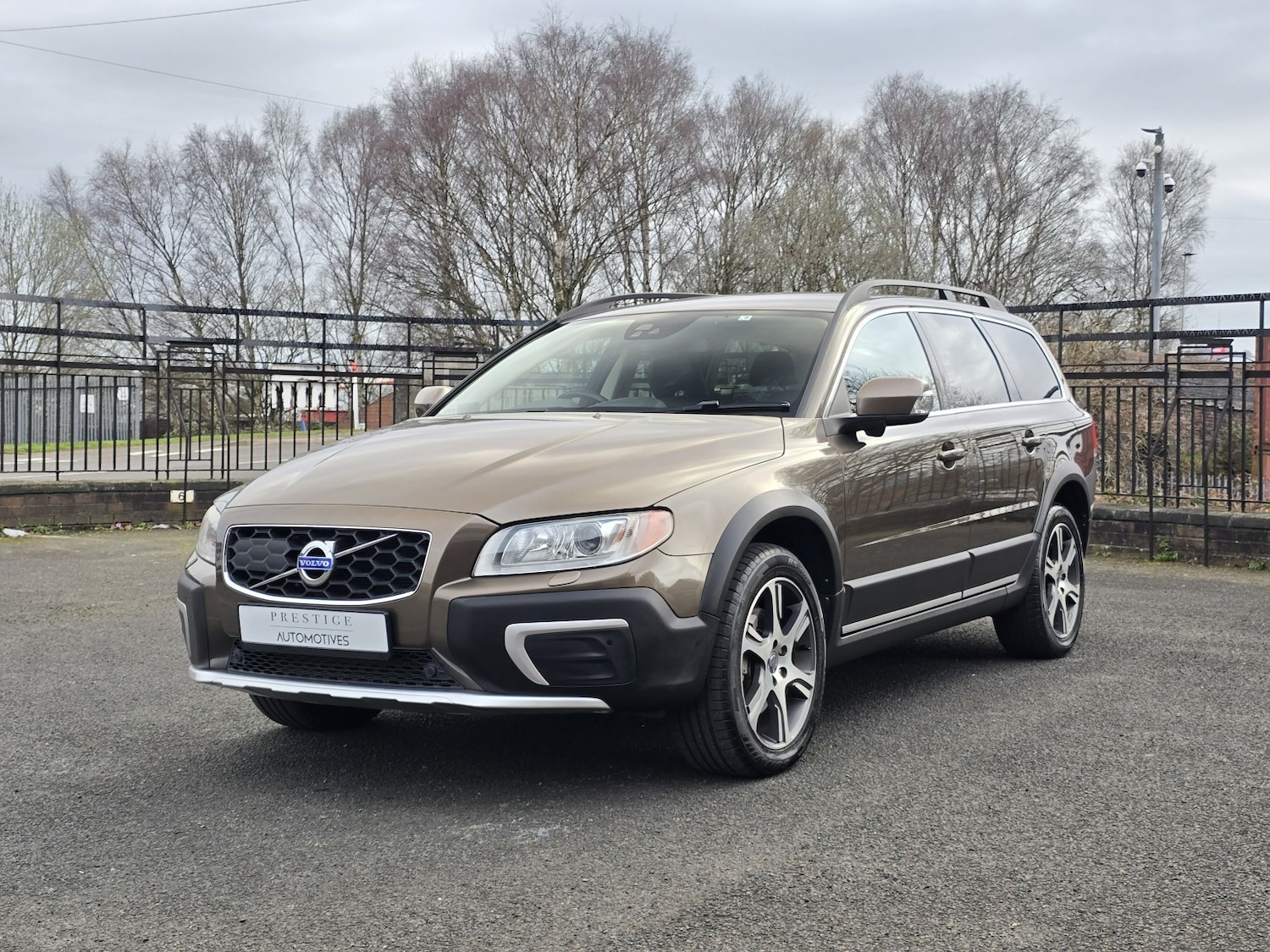 Used Volvo XC70 2013 for sale - 77750058: Photo 4