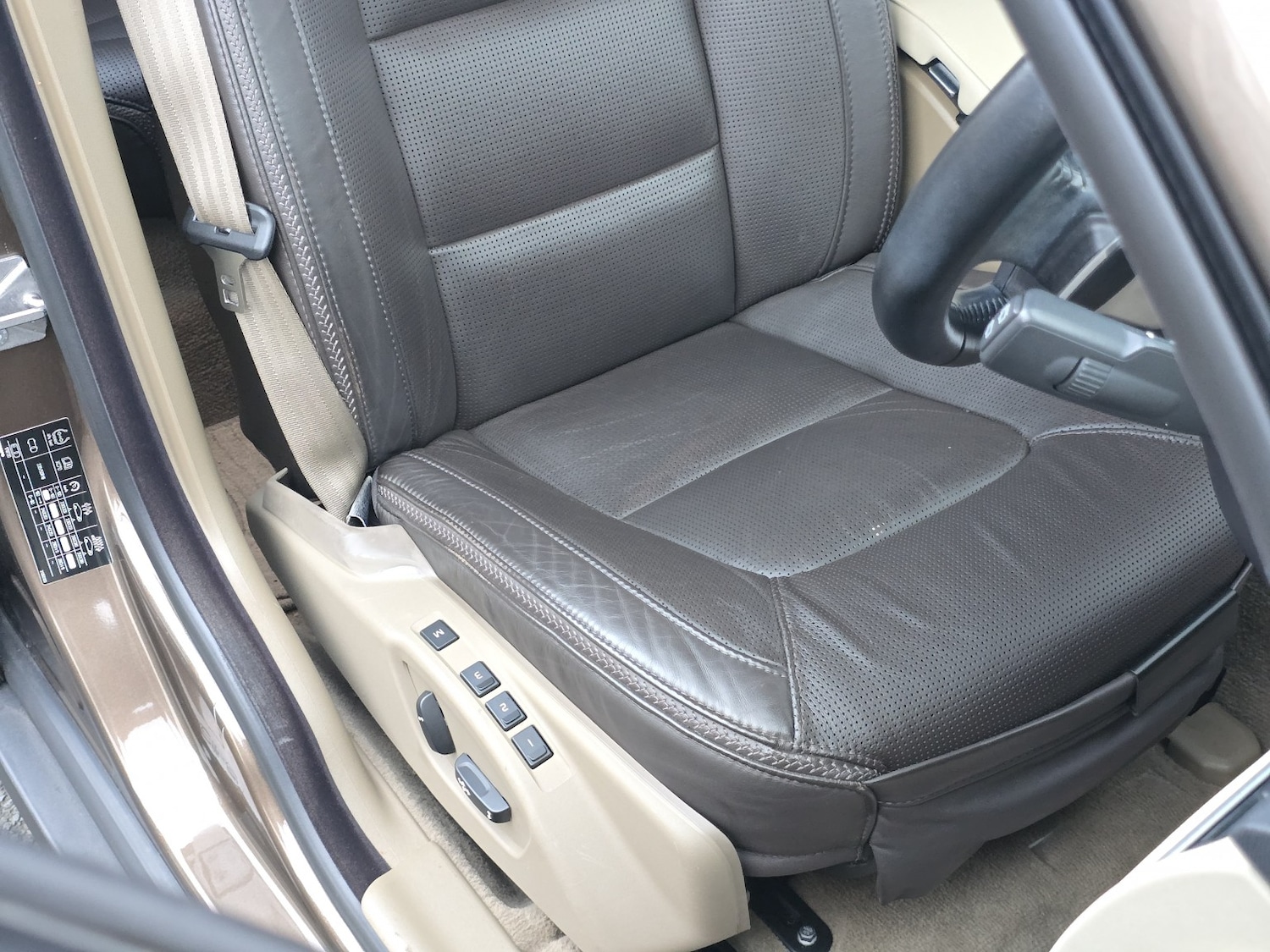 Used Volvo XC70 2013 for sale - 77750058: Photo 49