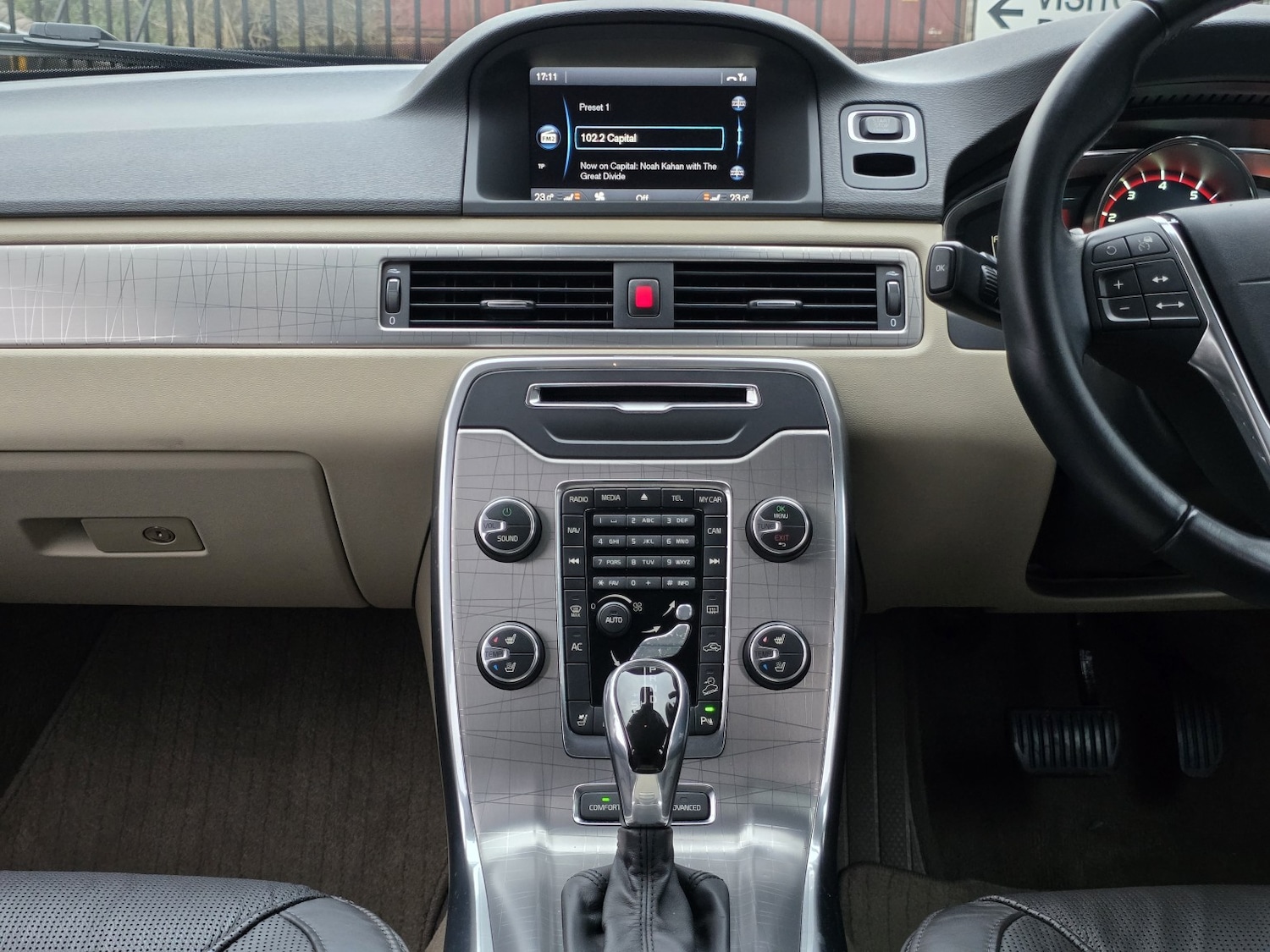 Used Volvo XC70 2013 for sale - 77750058: Photo 55