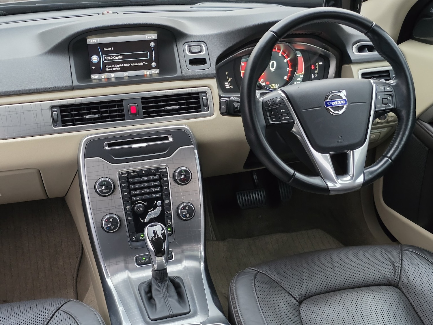 Used Volvo XC70 2013 for sale - 77750058: Photo 62