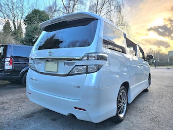 Used Toyota Vellfire 2012 for sale - 78770136: Photo