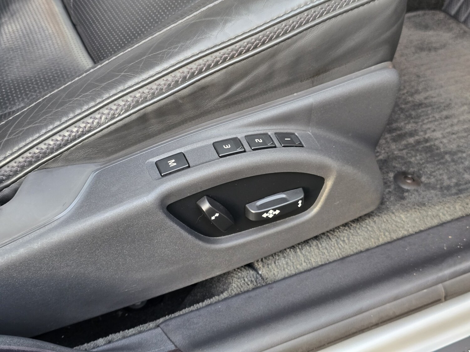 Used Volvo XC70 for sale - 77189311: Photo 28