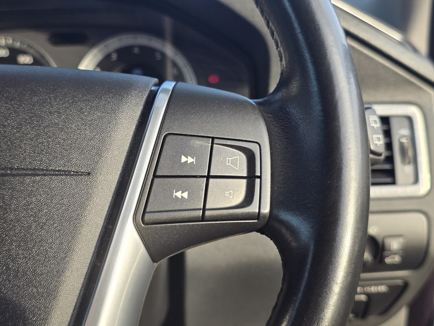 Used Volvo XC70 for sale - 77189311: Photo 47