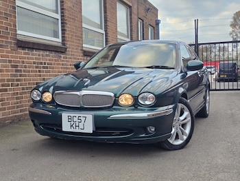 2.5 V6 SE AUTO PETROL ULEZ COMP GREEN IVORY LEATHER ***TRADE SALE ONLY*** 4-Door