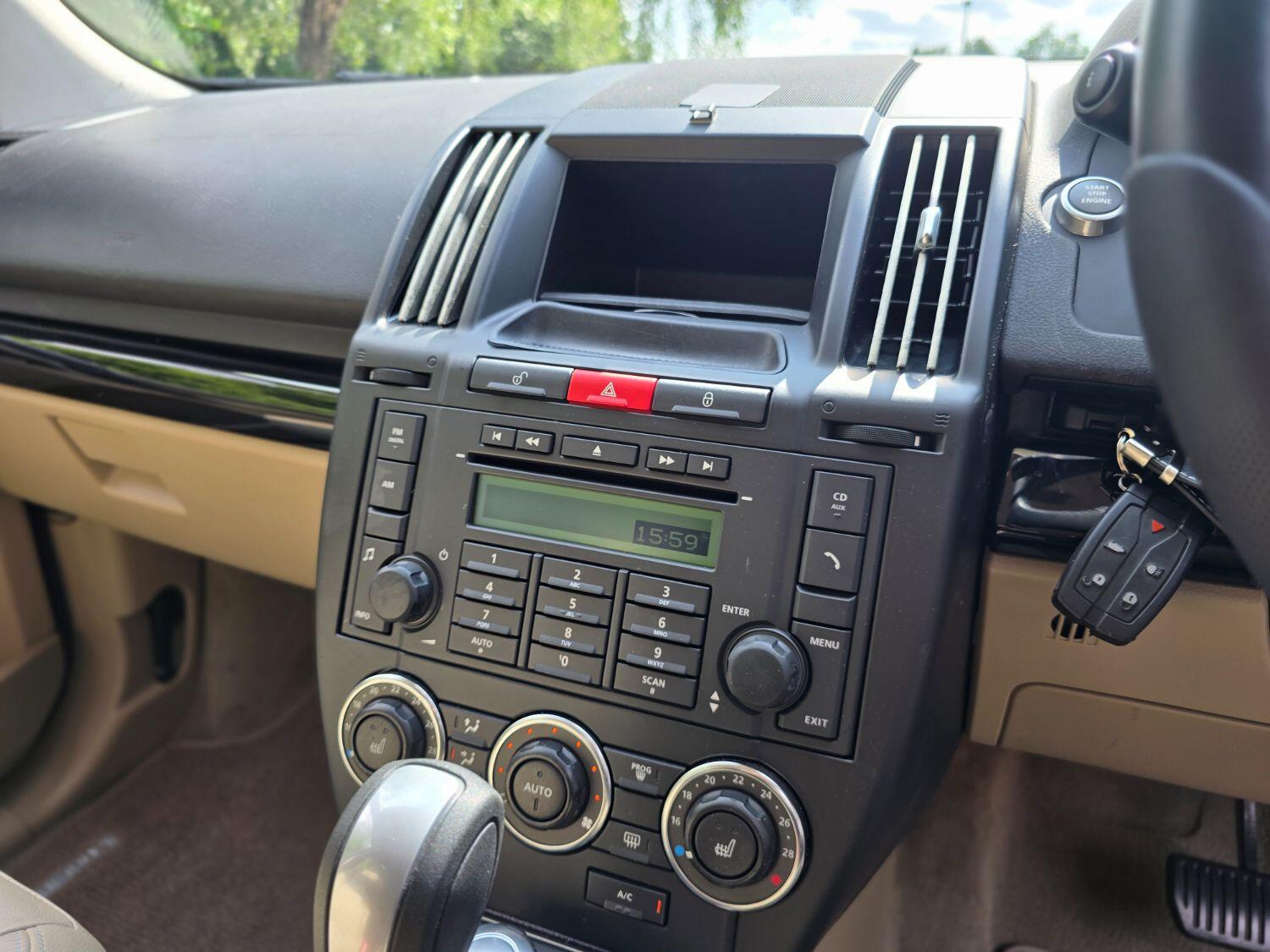 Used Land Rover Freelander 2 2011 for sale - 77189367: Photo 22