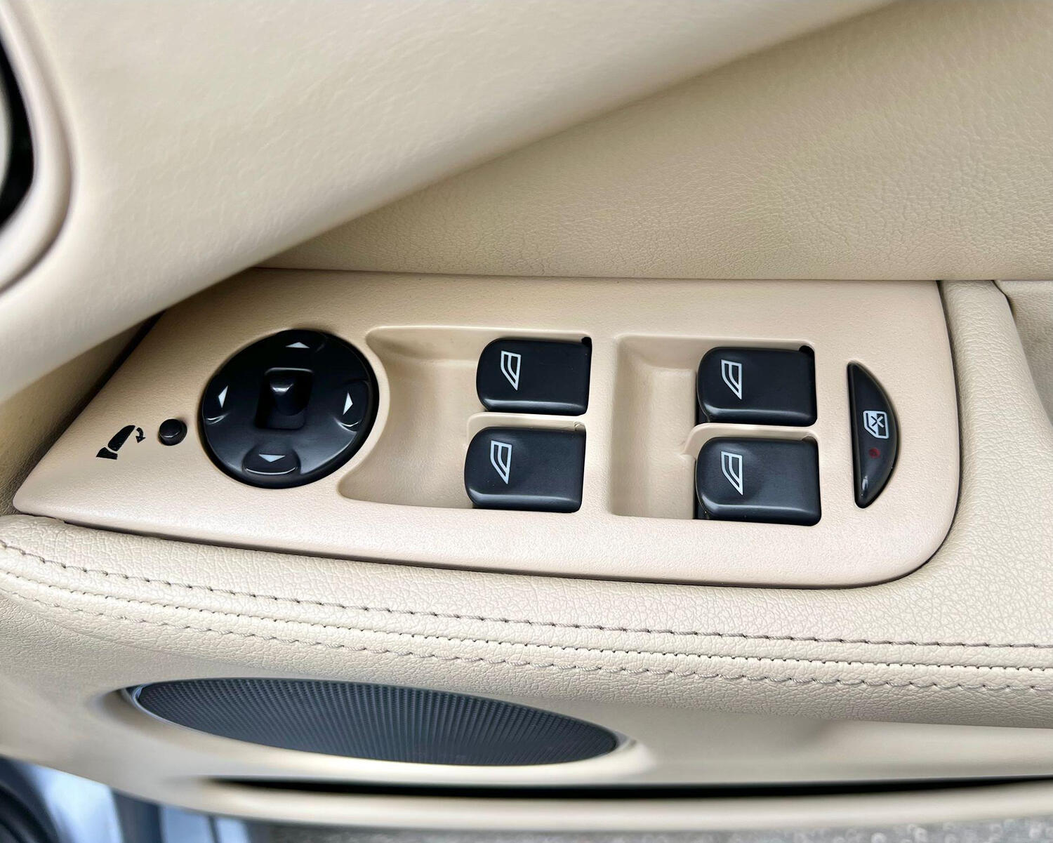 Used Jaguar X-Type 2024 for sale - 77189388: Photo 17