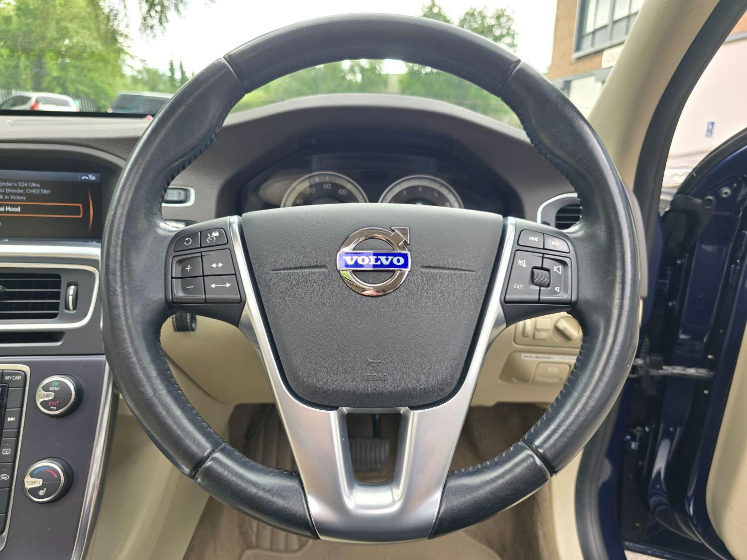 Used Volvo V60 2012 for sale - 77189365: Photo 14