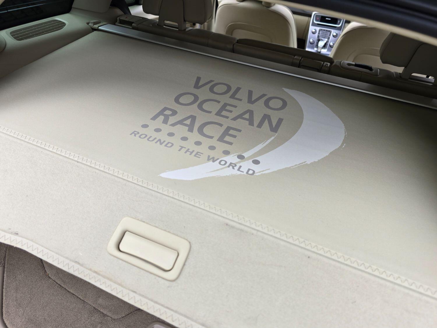 Used Volvo V60 2012 for sale - 77189365: Photo 42