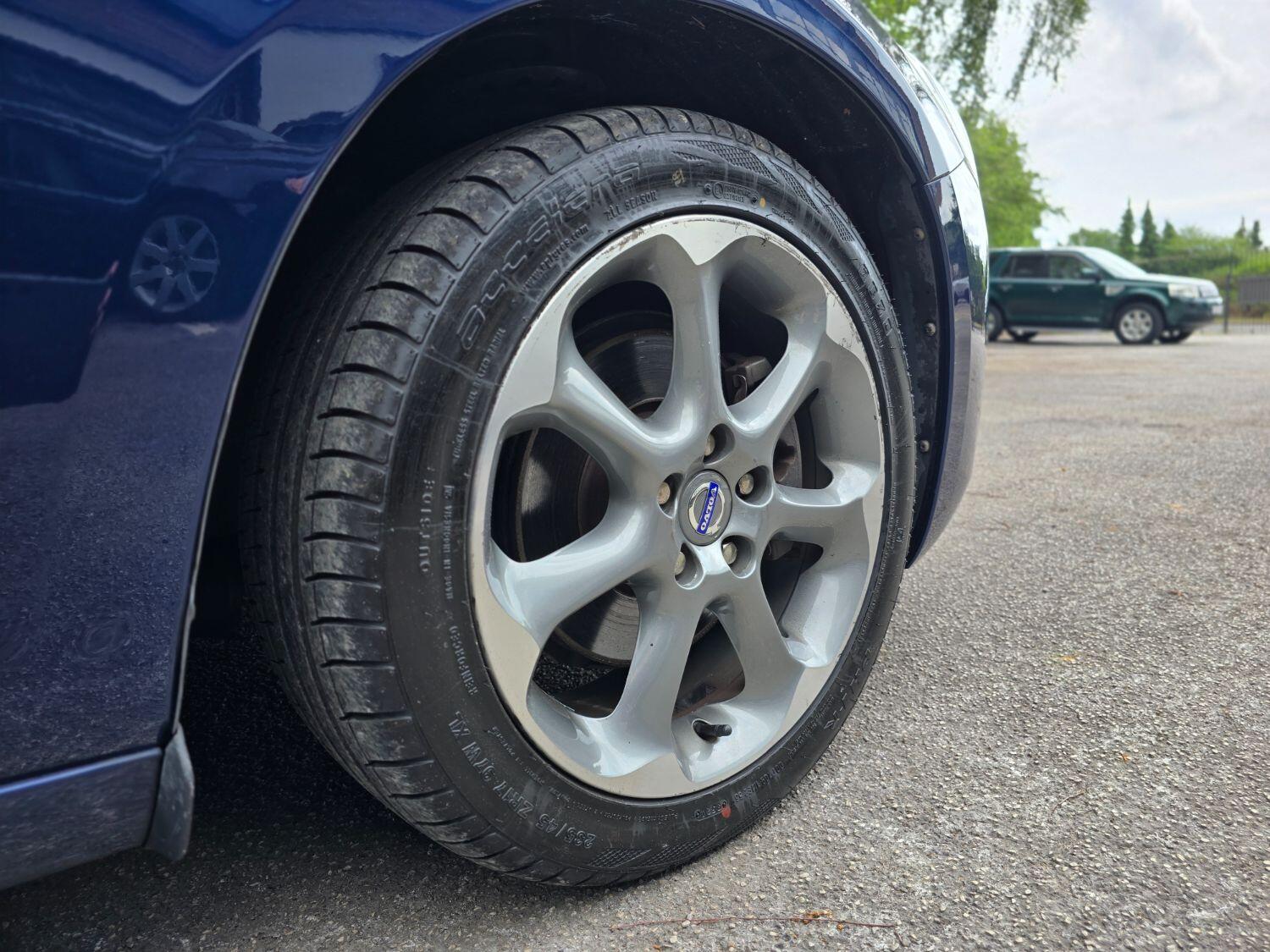 Used Volvo V60 2012 for sale - 77189365: Photo 74