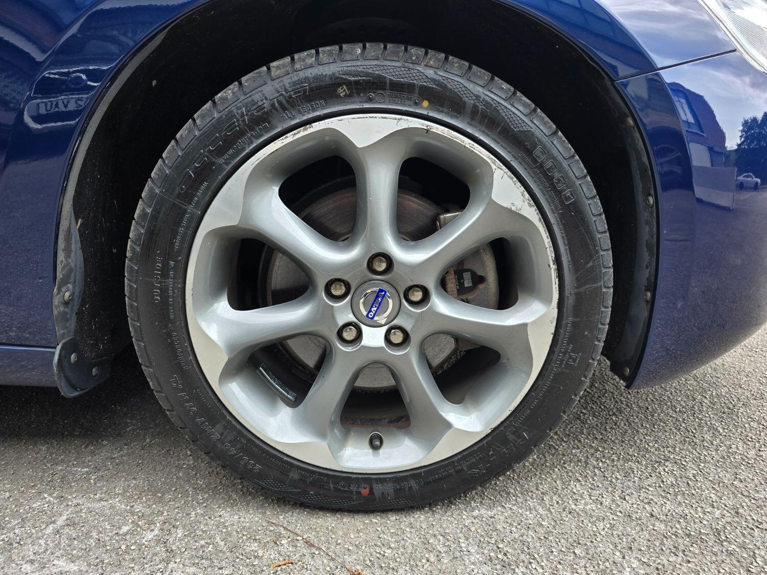 Used Volvo V60 2012 for sale - 77189365: Photo 77