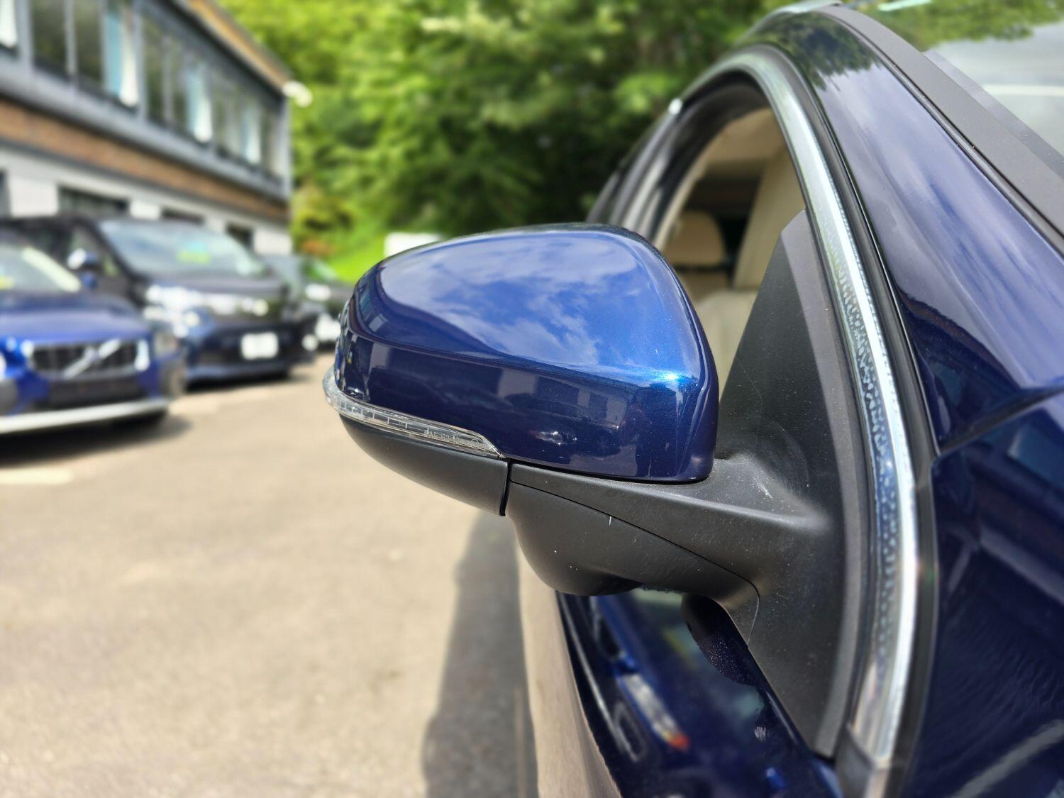 Used Volvo V60 2012 for sale - 77189365: Photo 81