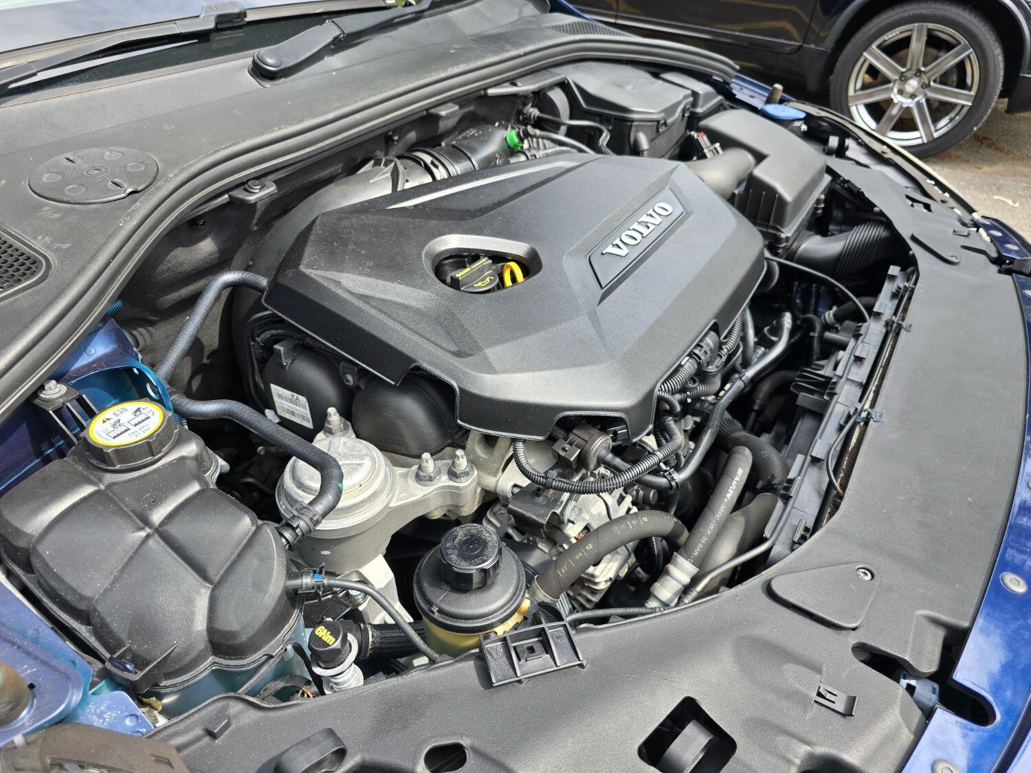 Used Volvo V60 2012 for sale - 77189365: Photo 91