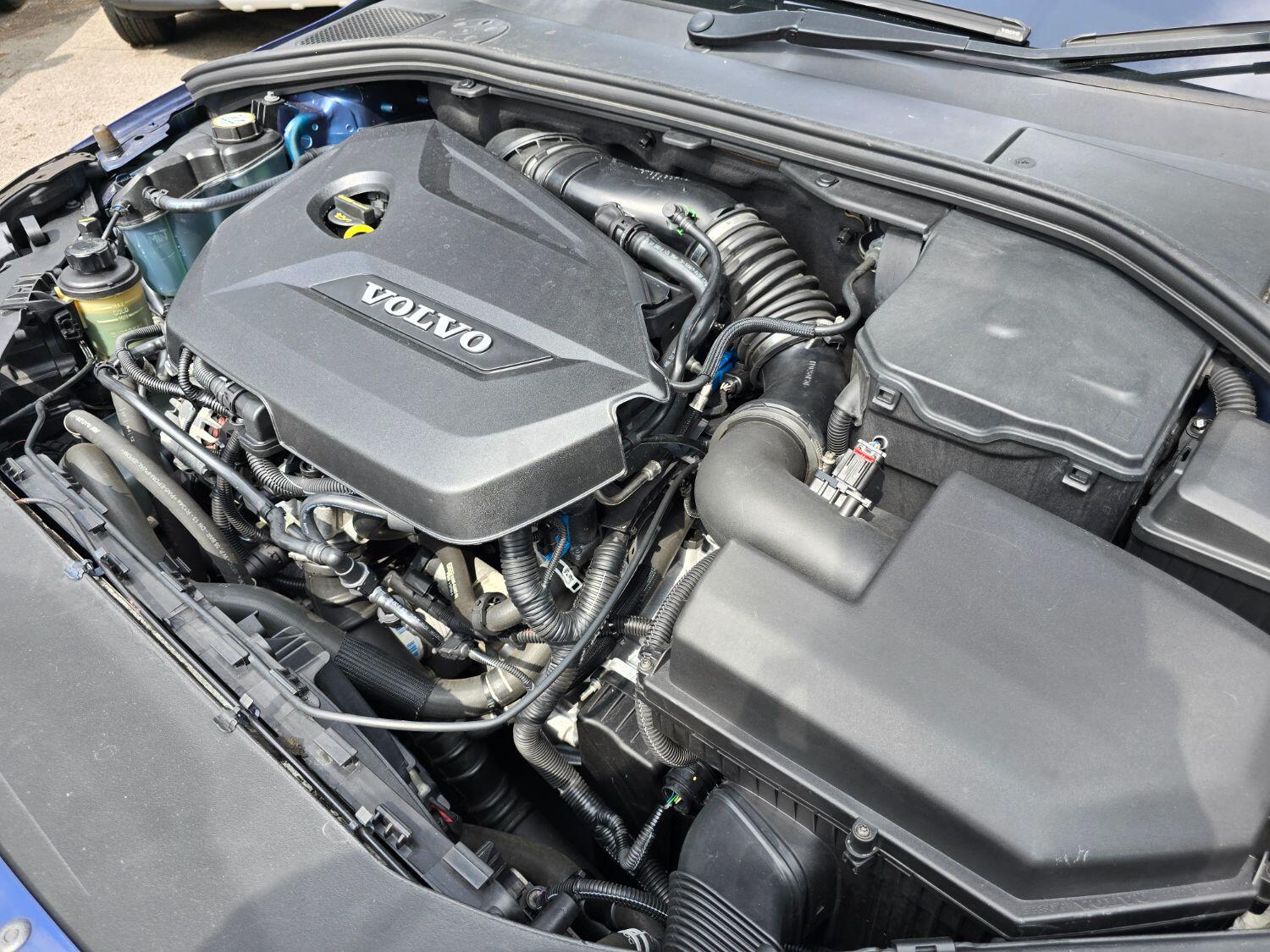 Used Volvo V60 2012 for sale - 77189365: Photo 93