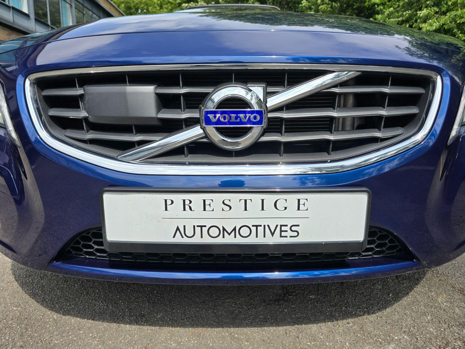 Used Volvo V60 2012 for sale - 77189365: Photo 95