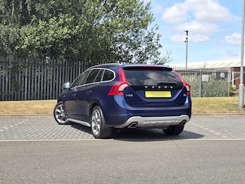 Used Volvo V60 2012 for sale - 79424080: Photo