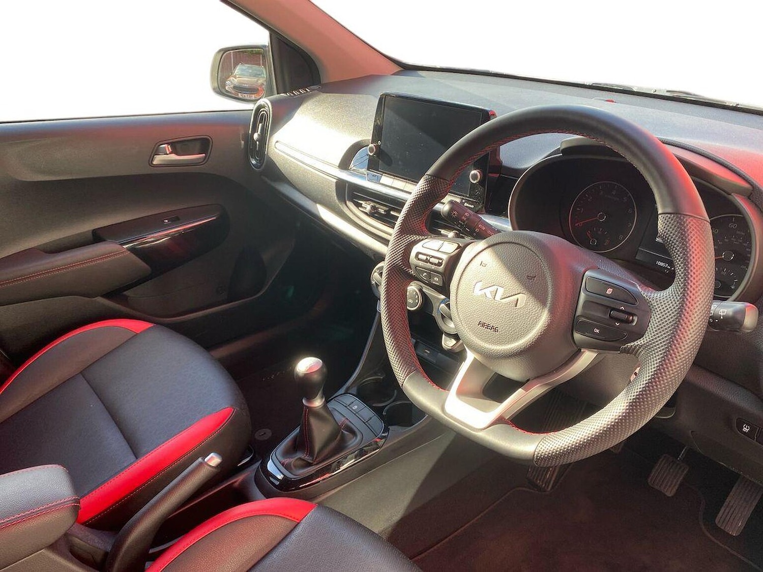 Used Kia Picanto 2023 for sale - 76449609: Photo 15