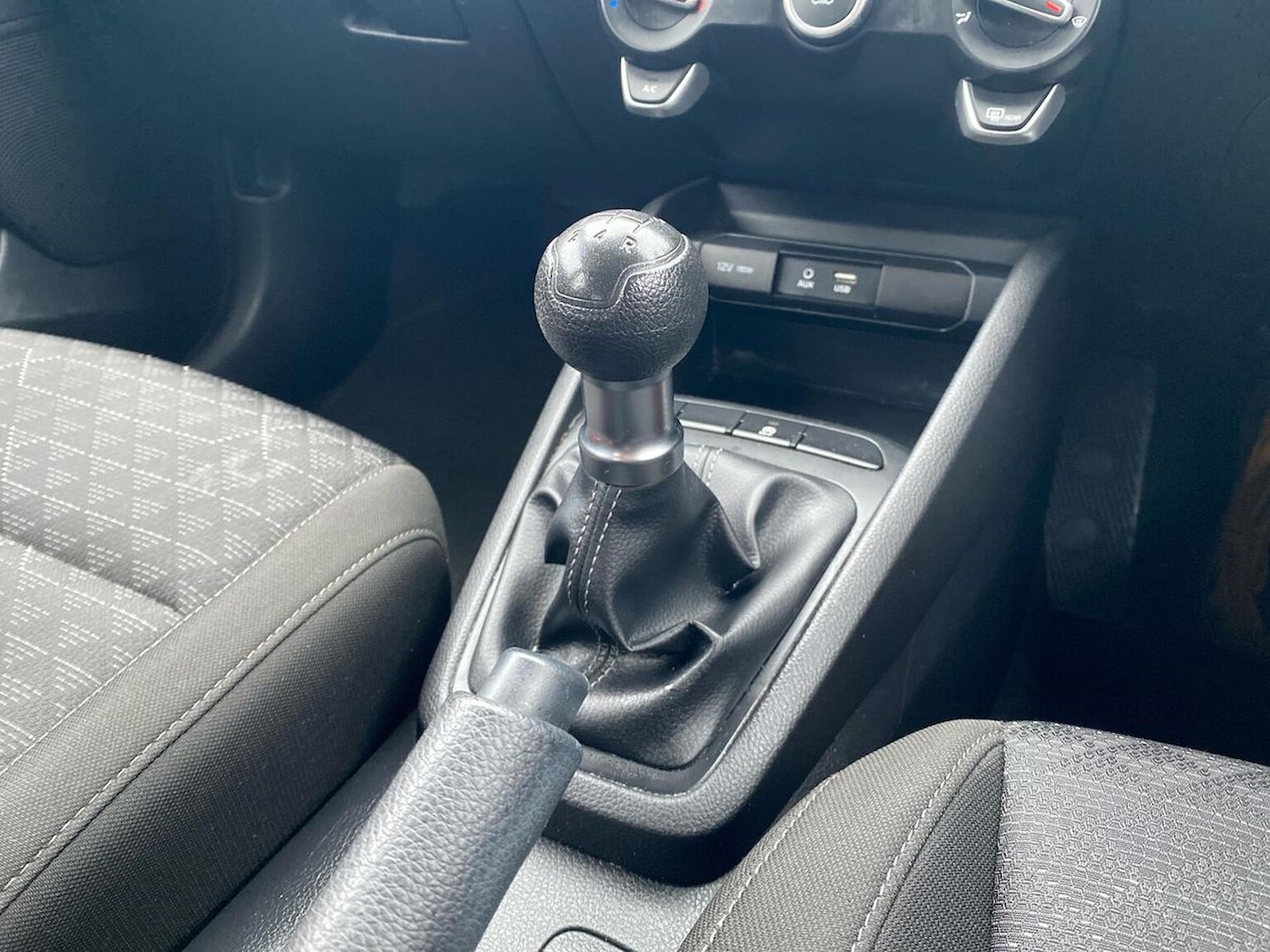 Used Kia Rio 2019 for sale - 76591384: Photo 13