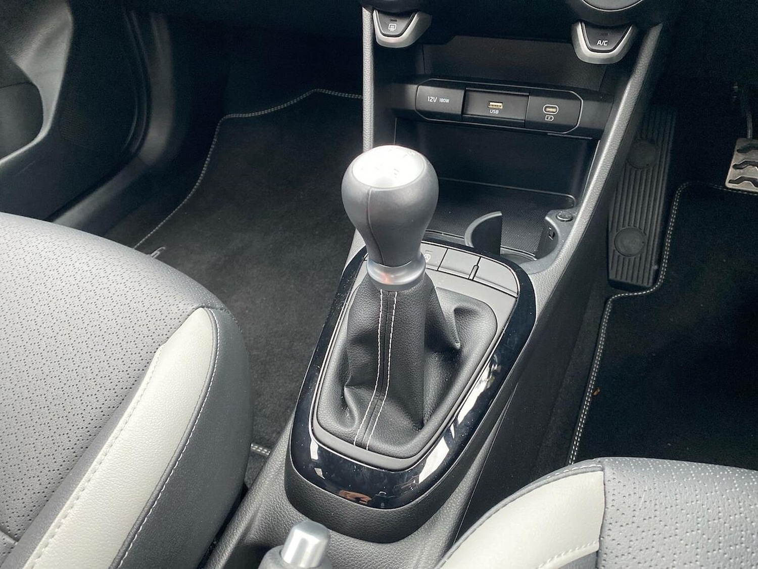 Used Kia Picanto 2024 for sale - 78193077: Photo 15