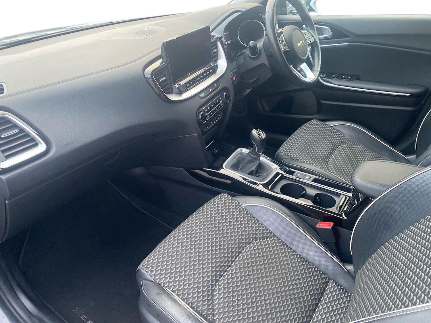 Used Kia XCeed 2024 for sale - 77056806: Photo 9