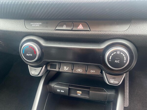 Used Kia Stonic 2024 for sale - 76310124: Photo 12