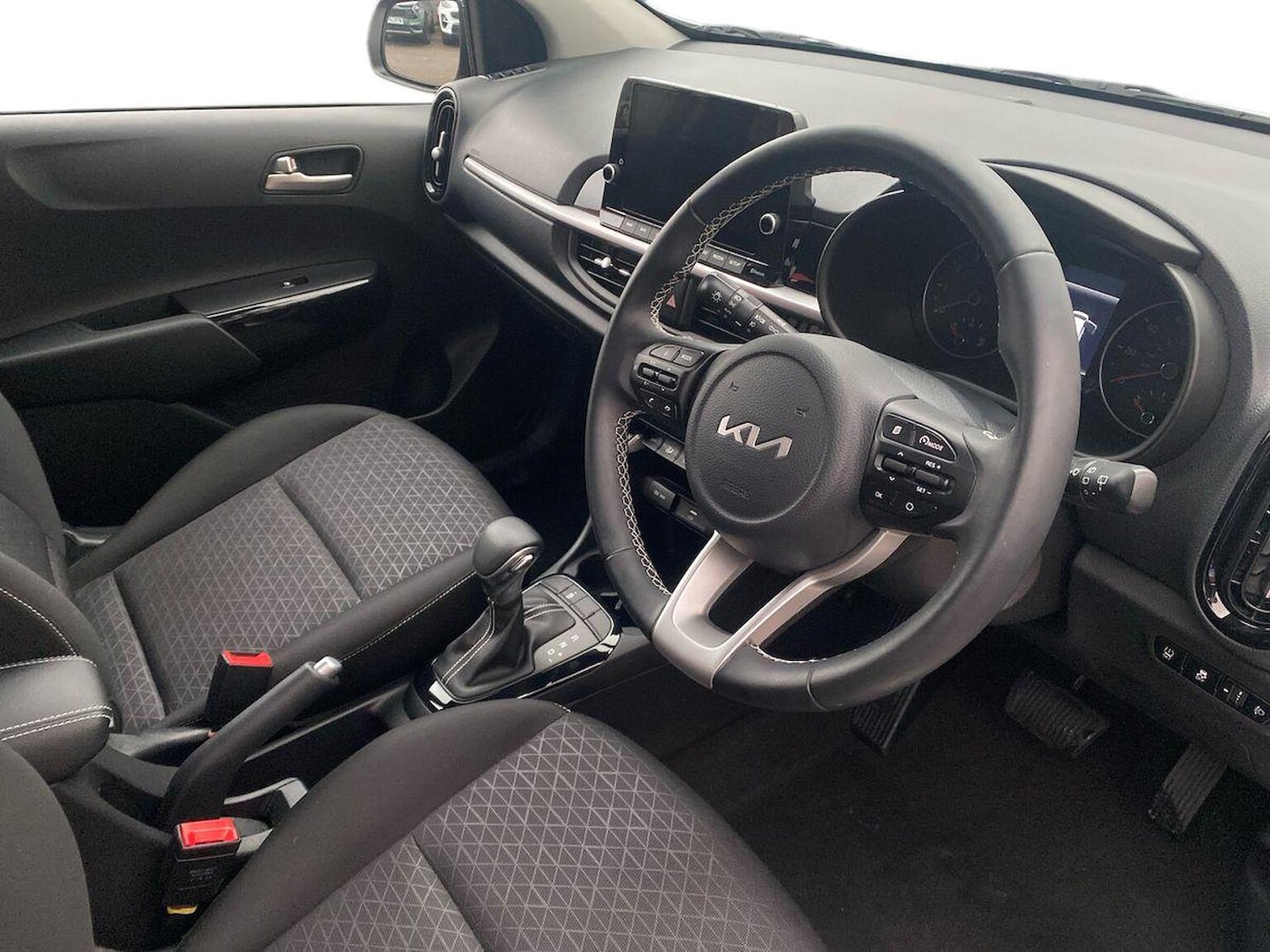 Used Kia Picanto 2022 for sale - 76497364: Photo 15