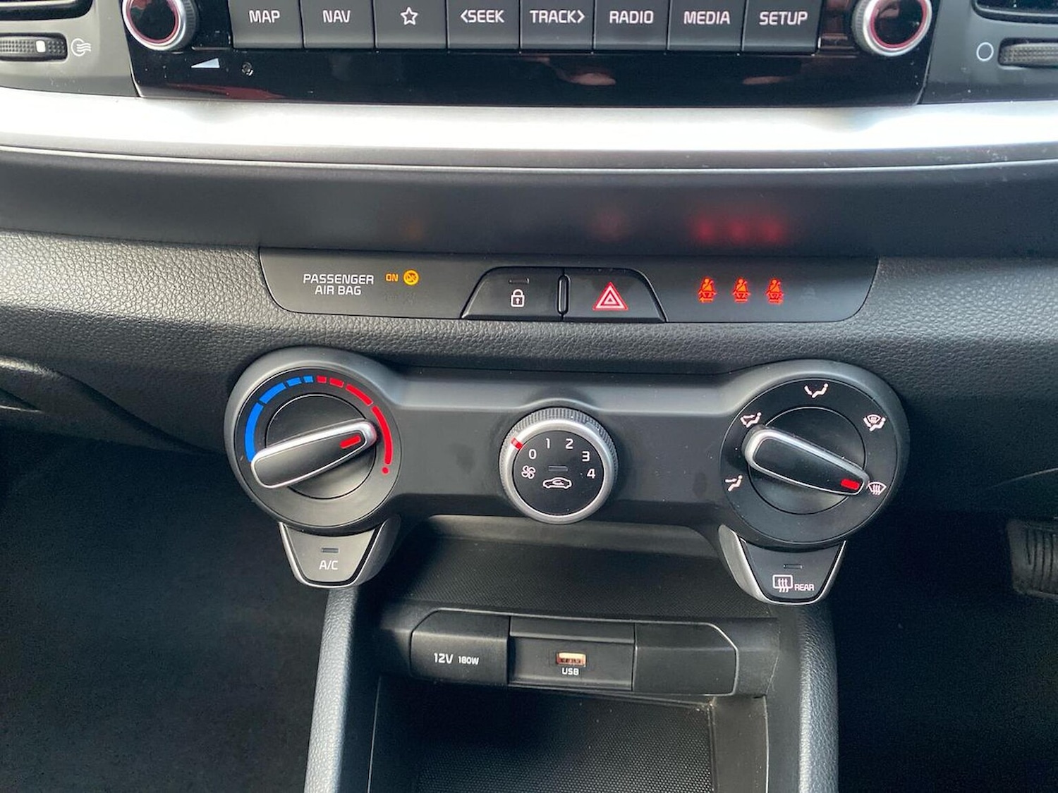 Used Kia Stonic 2025 for sale - 76911186: Photo 12