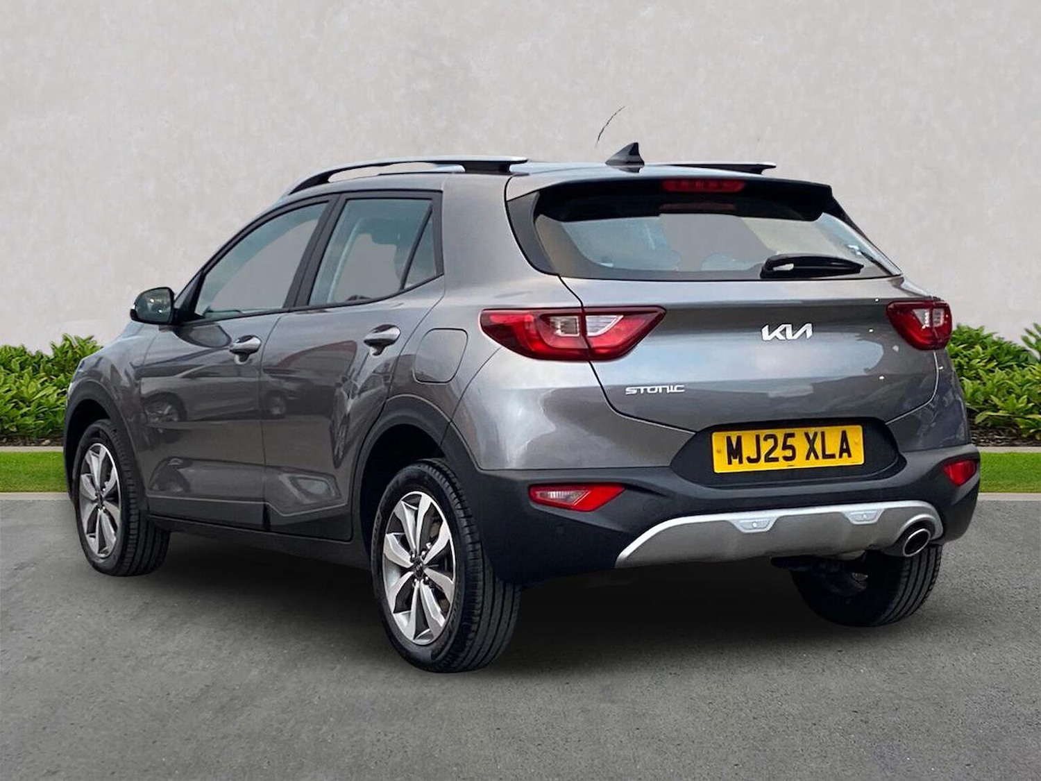 Used Kia Stonic 2025 for sale - 76911186: Photo 2