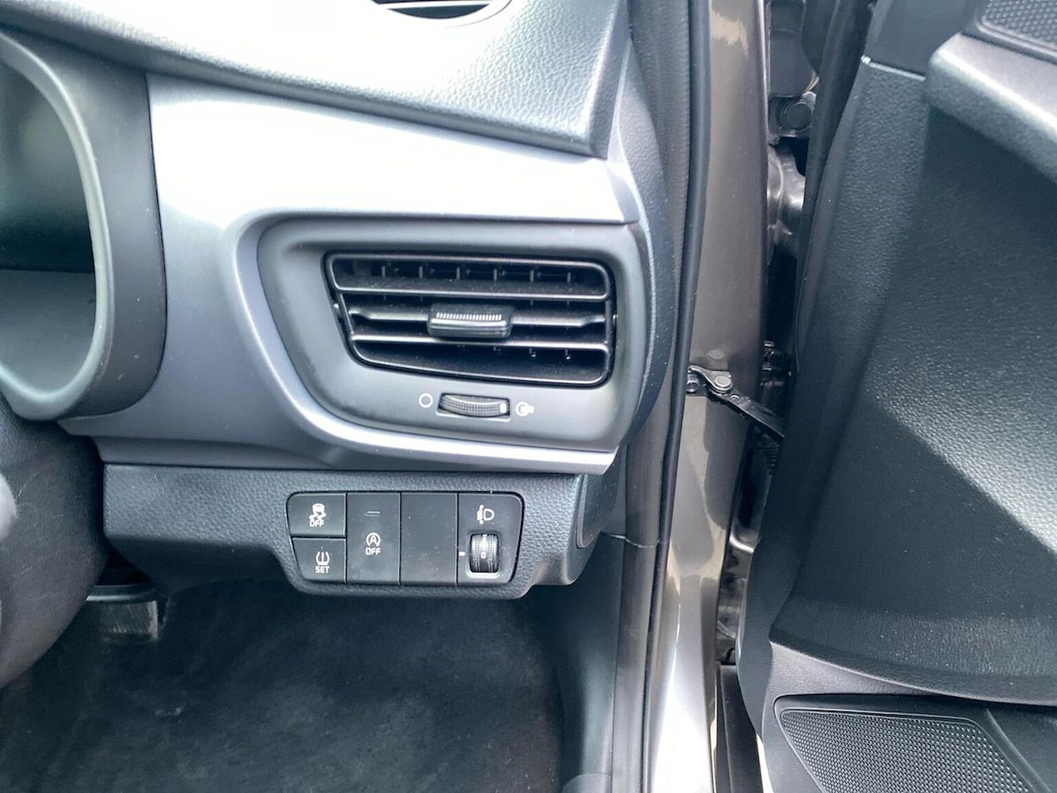 Used Kia Stonic 2025 for sale - 76911186: Photo 25