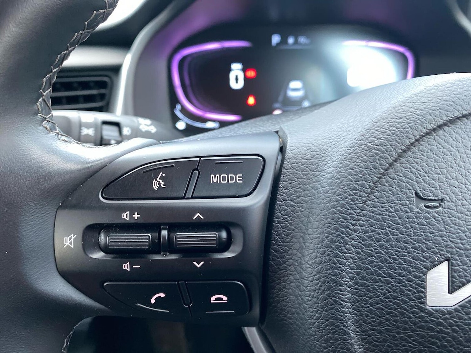 Used Kia Stonic 2025 for sale - 76911186: Photo 27