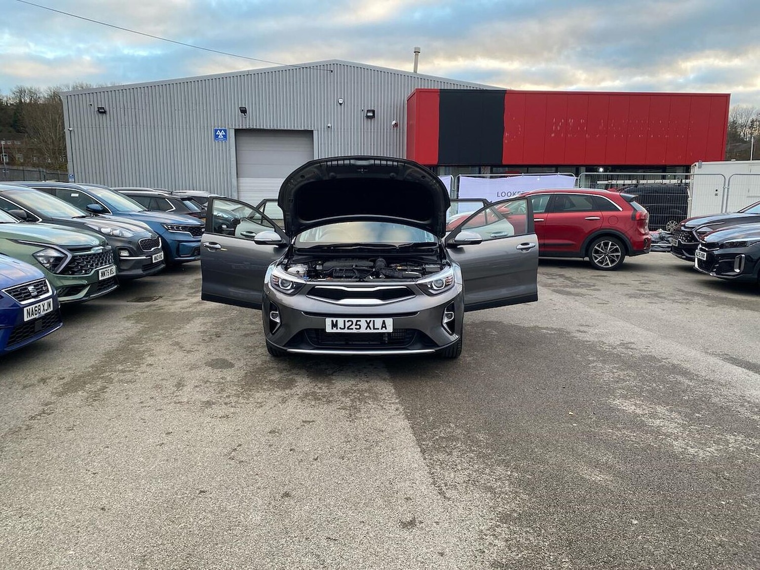 Used Kia Stonic 2025 for sale - 76911186: Photo 40