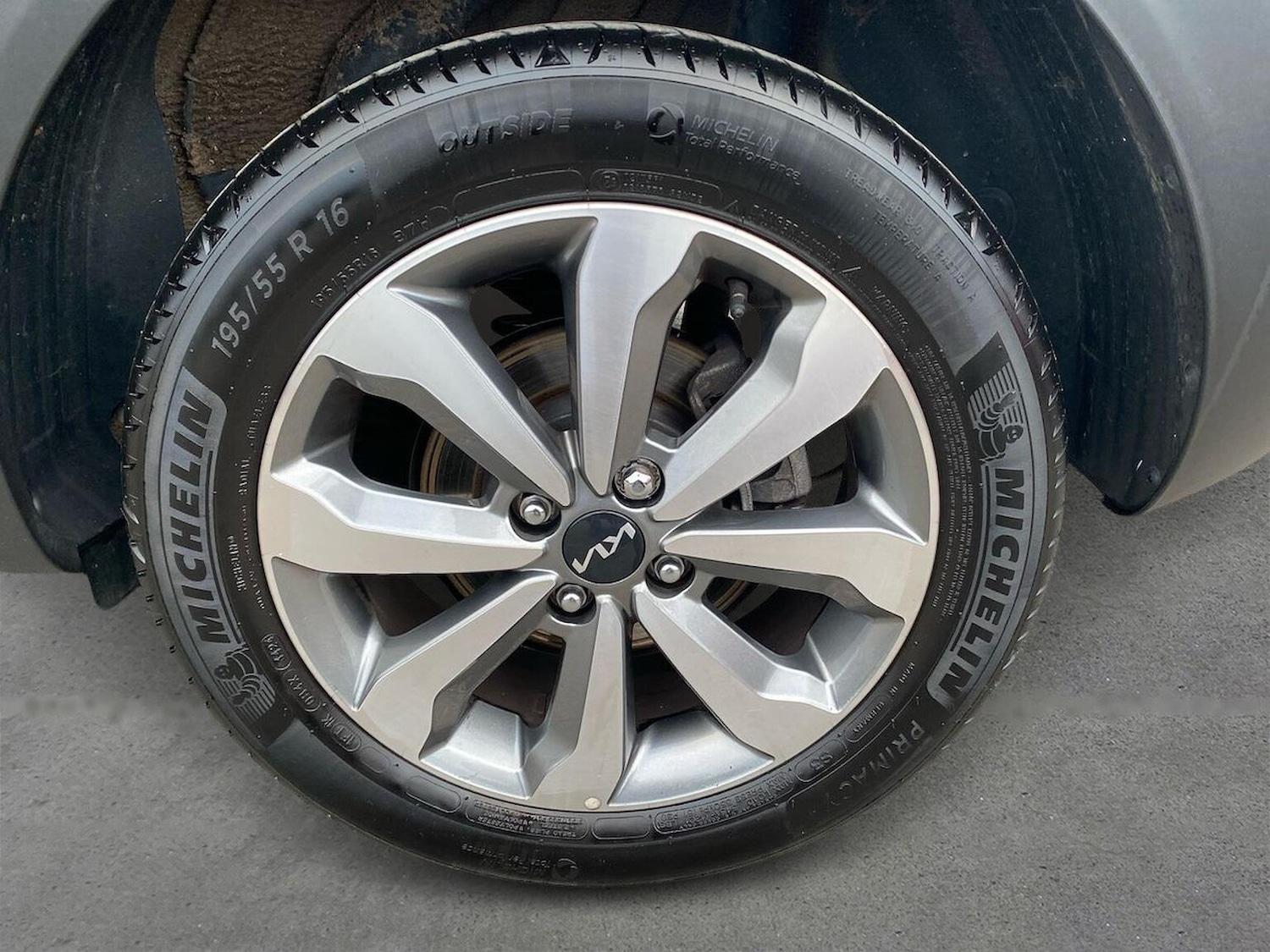 Used Kia Stonic 2025 for sale - 76911186: Photo 6