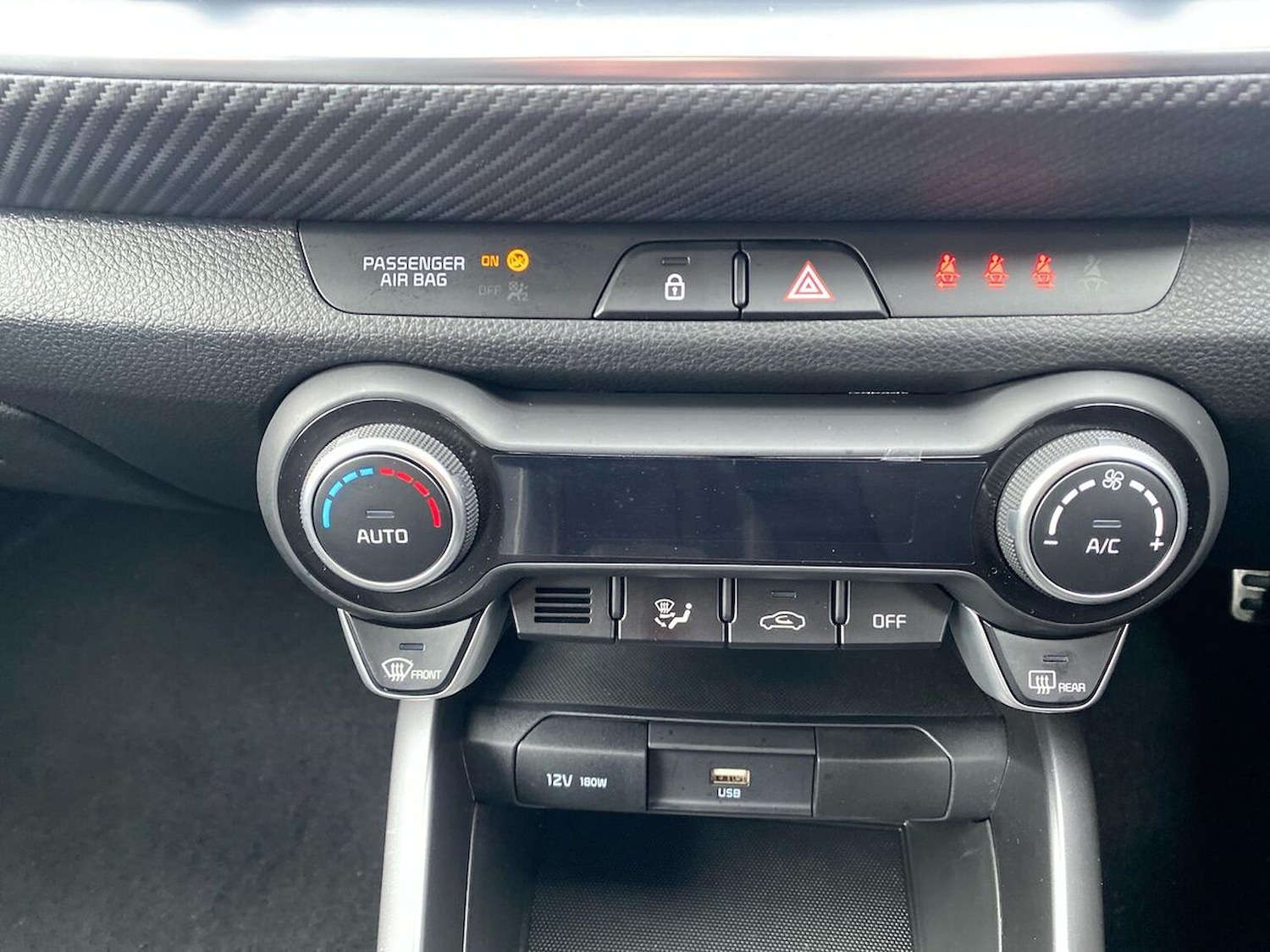 Used Kia Stonic 2025 for sale - 76920079: Photo 12