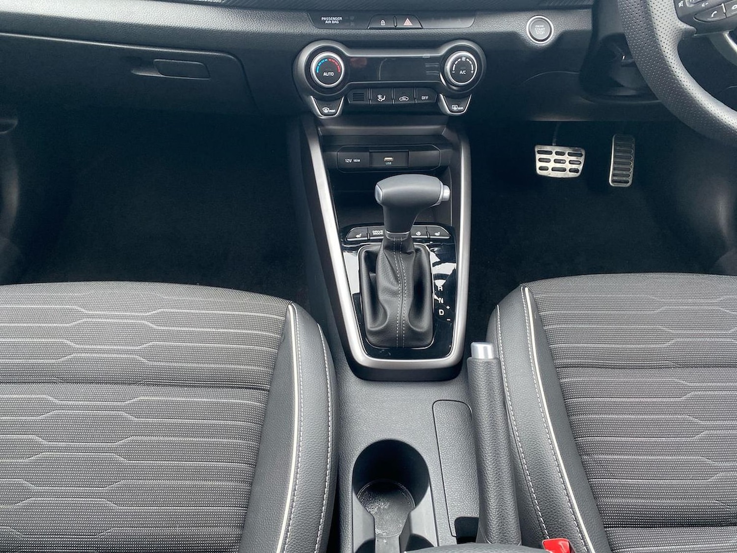 Used Kia Stonic 2025 for sale - 76920079: Photo 13