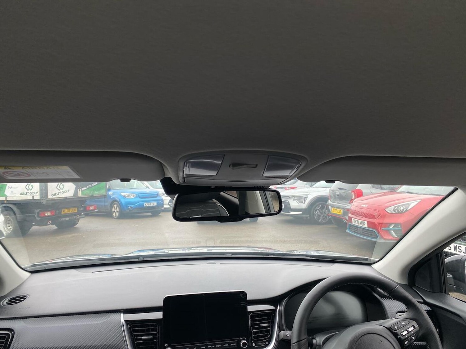 Used Kia Stonic 2025 for sale - 76920079: Photo 14