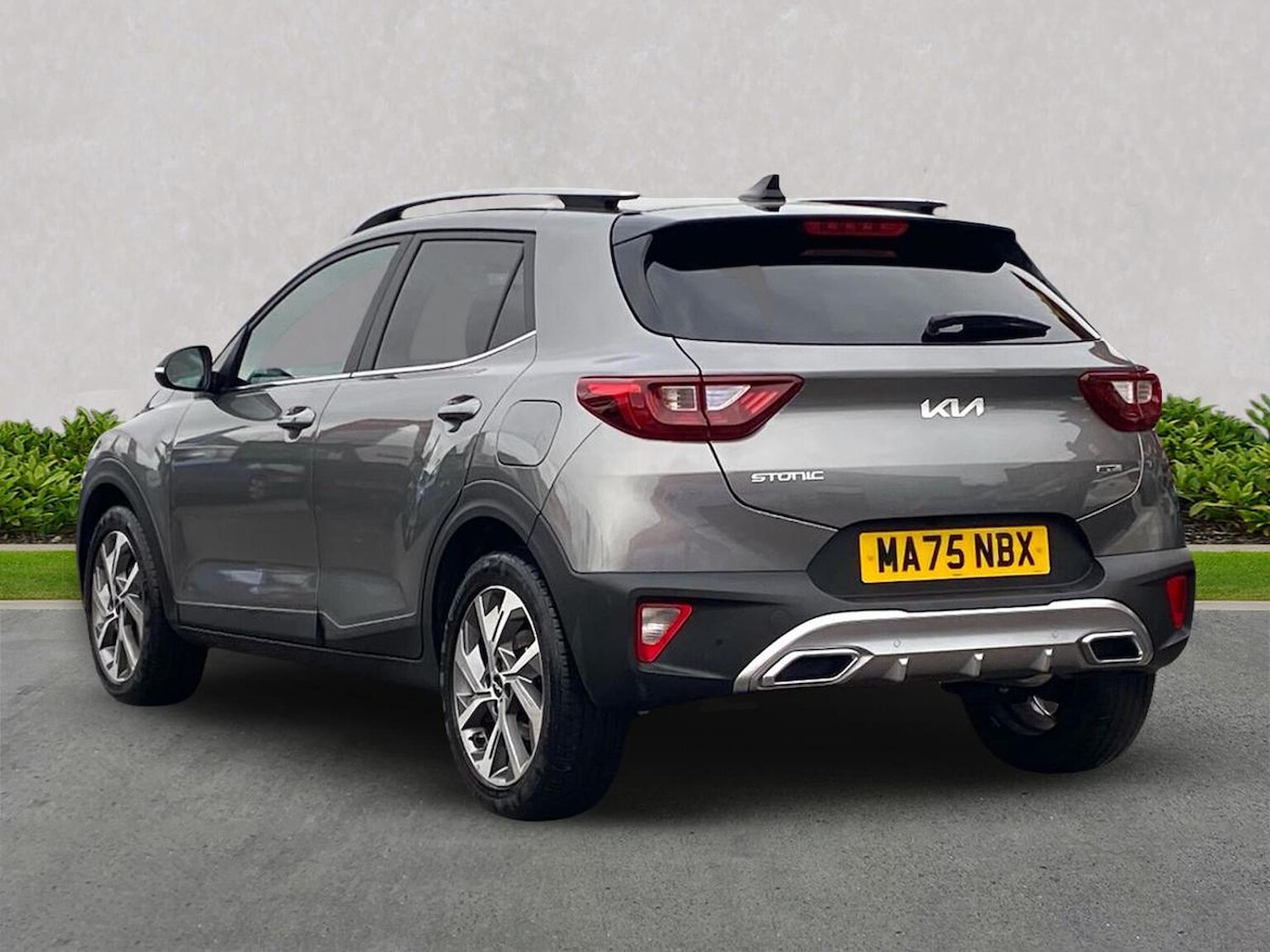 Used Kia Stonic 2025 for sale - 76920079: Photo 2