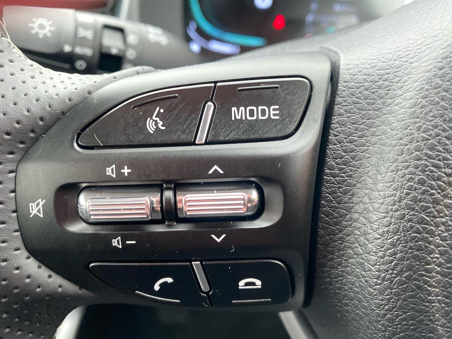 Used Kia Stonic 2025 for sale - 76920079: Photo 27