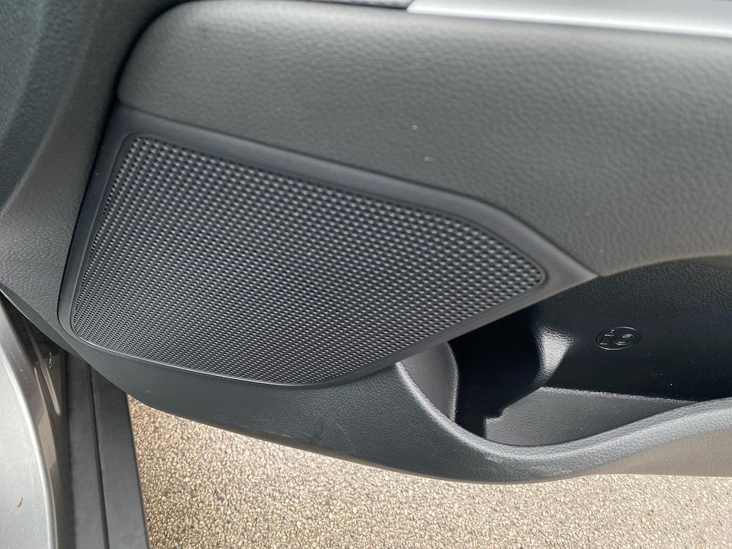 Used Kia Stonic 2025 for sale - 76920079: Photo 31