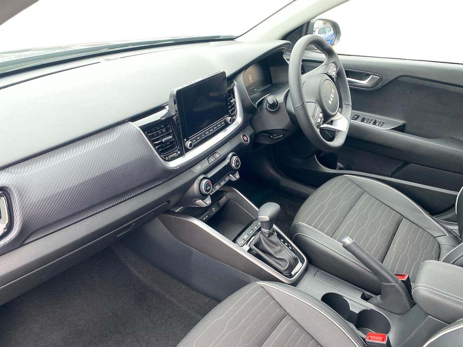 Used Kia Stonic 2025 for sale - 76920079: Photo 7