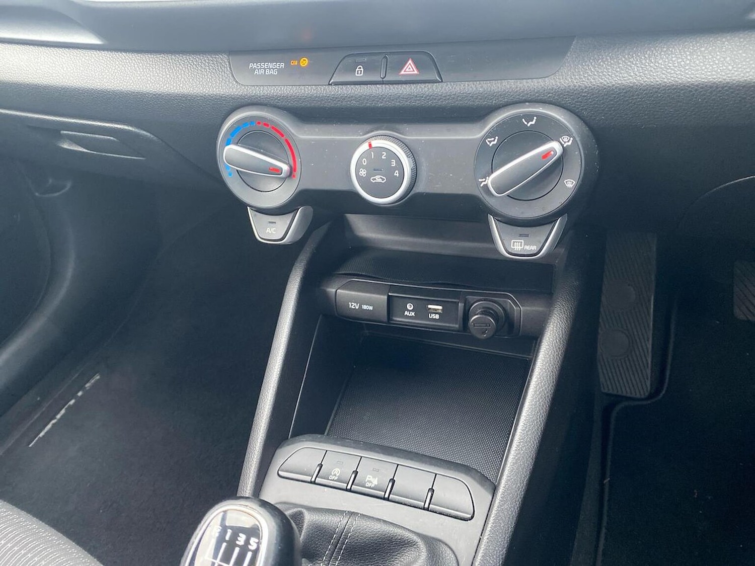 Used Kia Stonic 2019 for sale - 76725912: Photo 12