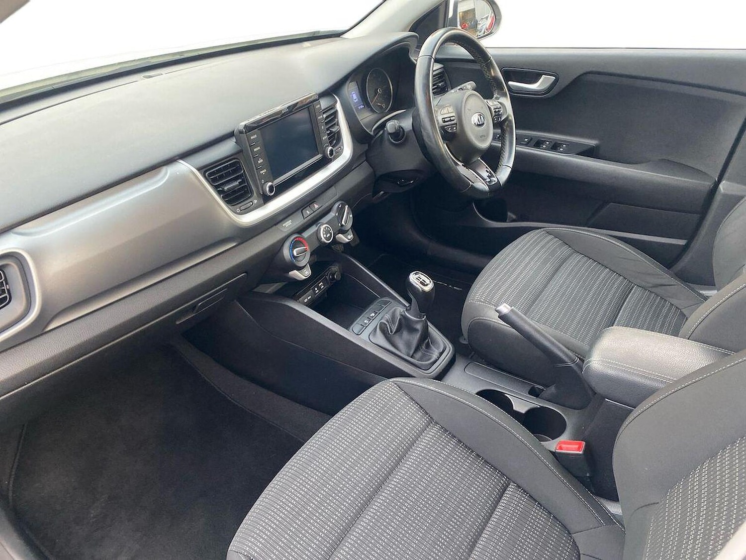 Used Kia Stonic 2019 for sale - 76725912: Photo 7