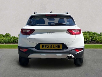 Used Kia Stonic 2023 for sale - 78615033: Photo