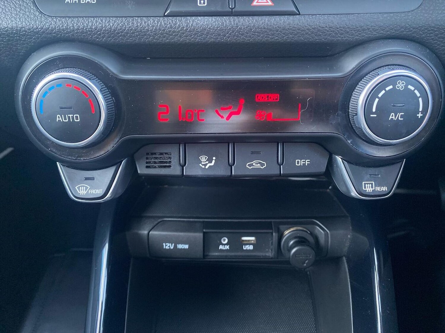 Used Kia Stonic 2020 for sale - 78192963: Photo 14