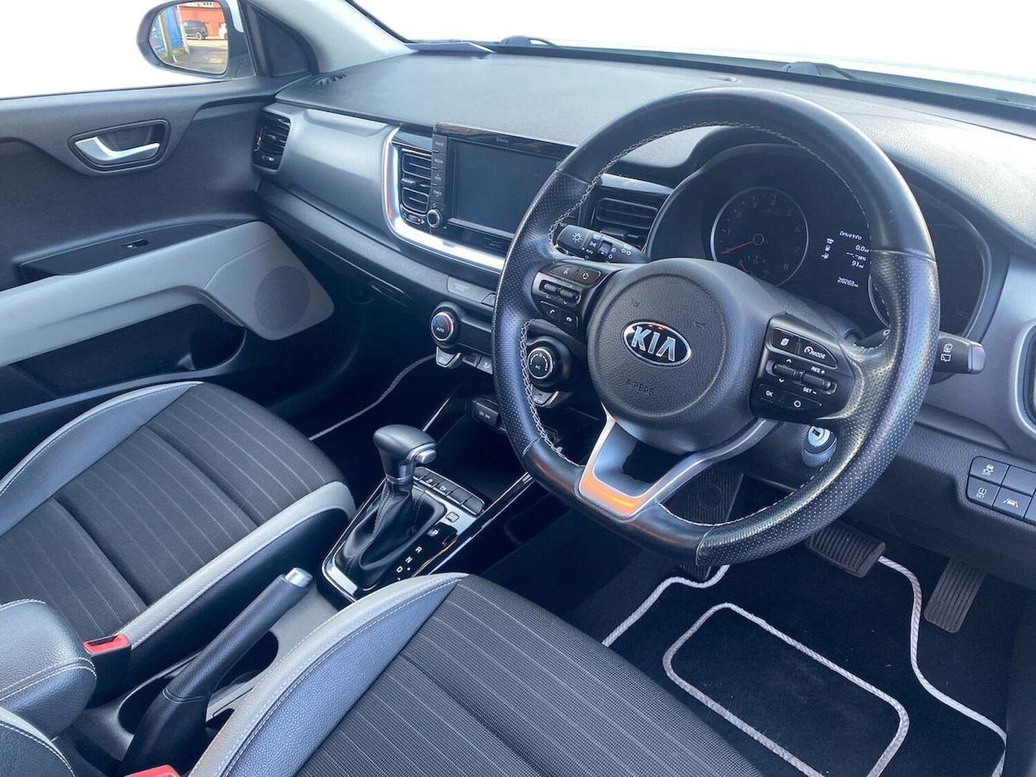 Used Kia Stonic 2020 for sale - 78192963: Photo 17