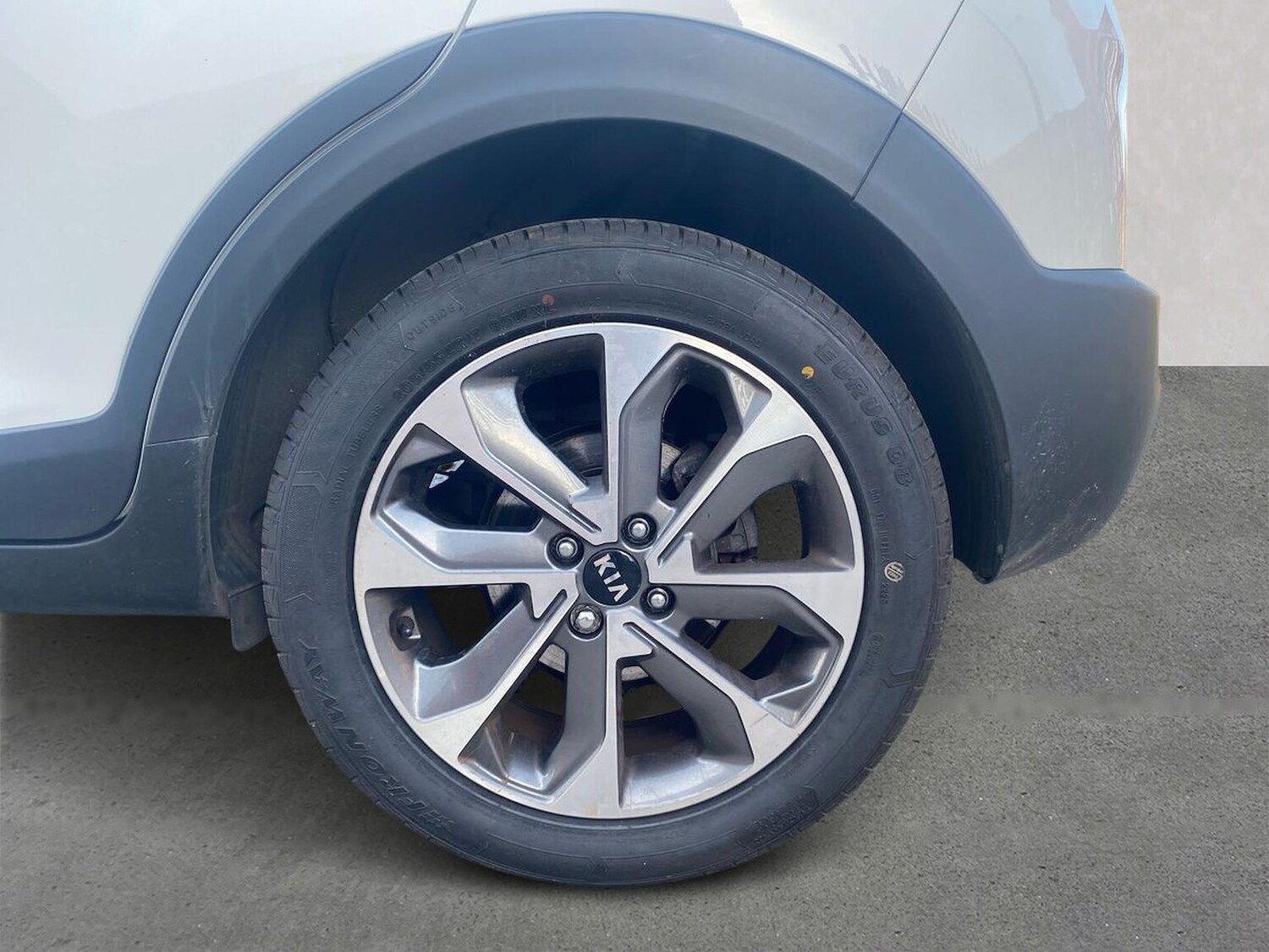 Used Kia Stonic 2020 for sale - 78192963: Photo 8