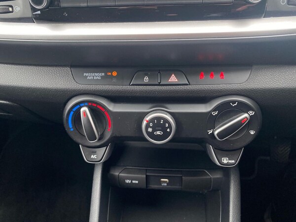 Used Kia Stonic 2022 for sale - 76134184: Photo 12