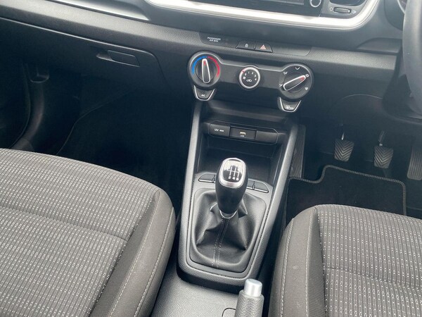 Used Kia Stonic 2022 for sale - 76134184: Photo 13